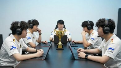 Capa mostrando campeões de League of Legends em pleno combate estratégico