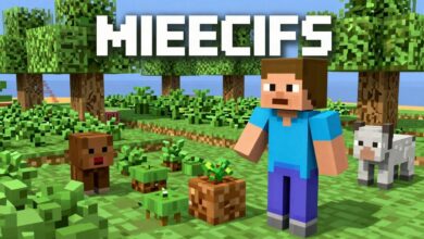 Imagem de capa mostrando um jogador de Minecraft colhendo recursos em uma fazenda automatizada, com árvores, plantações e animais ao redor